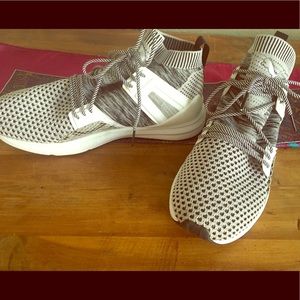 Puma Ignite EvoKnit Athletic Shoe